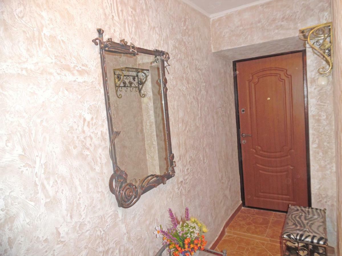 Apartment On Sobornaya 58 Khmelʼnytsʼkyy Exterior foto